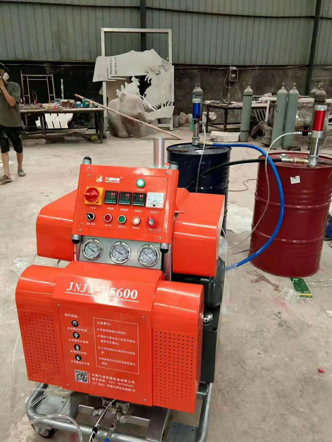 聚脲噴涂JNJX-H5600聚脲泡沫道具噴涂機(圖2) 聚脲噴涂JNJX-H5600聚脲泡沫道具噴涂機(圖2)